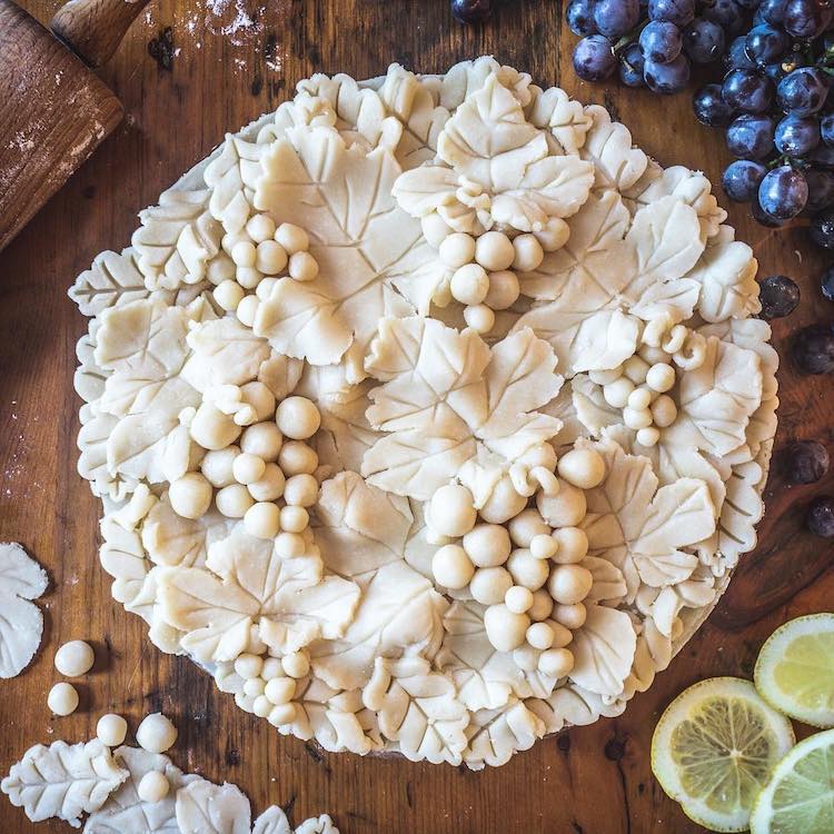 Grapes Pie Crust