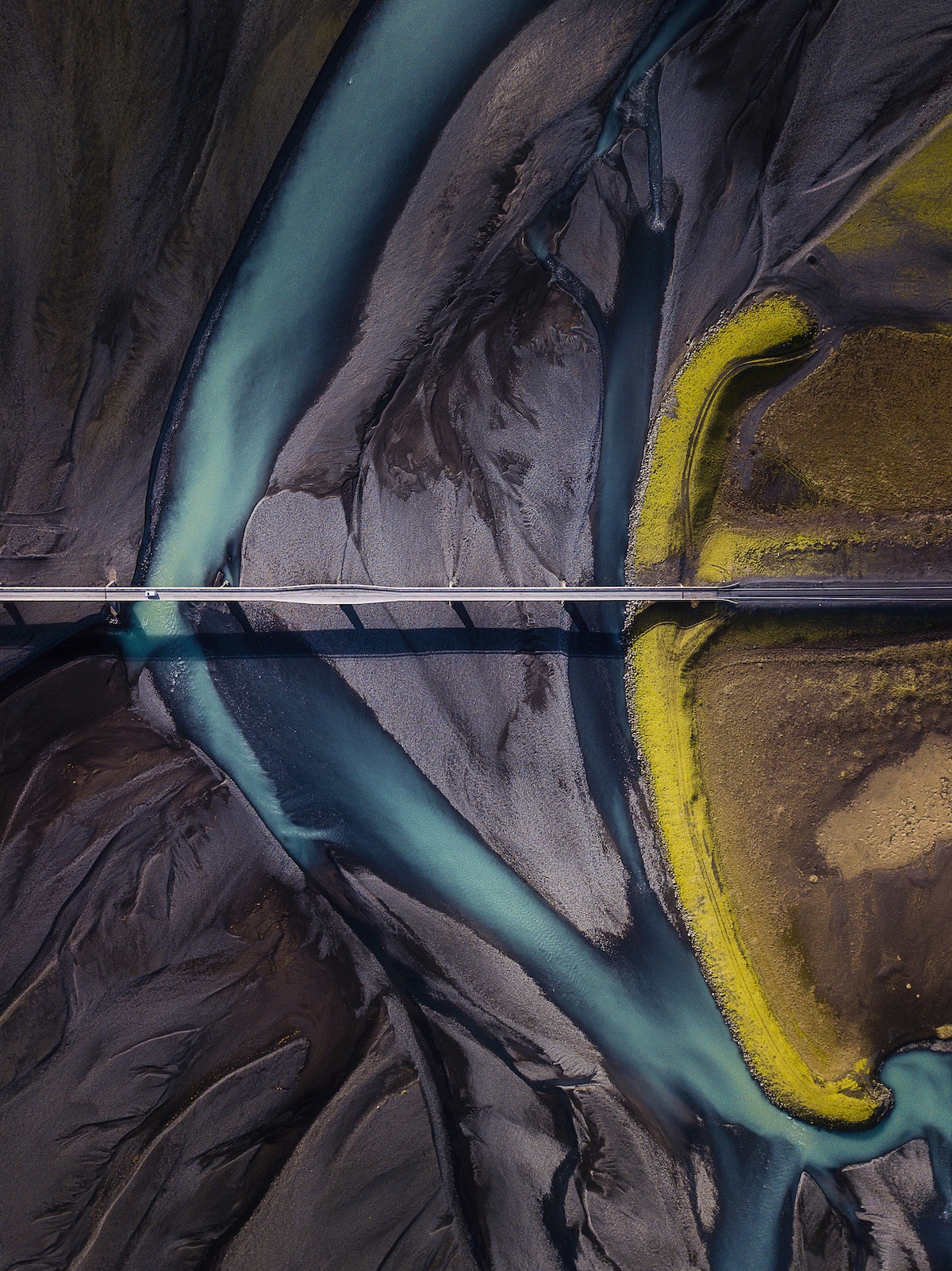 Vista aérea de la montaña Lomangnupur en Islandia