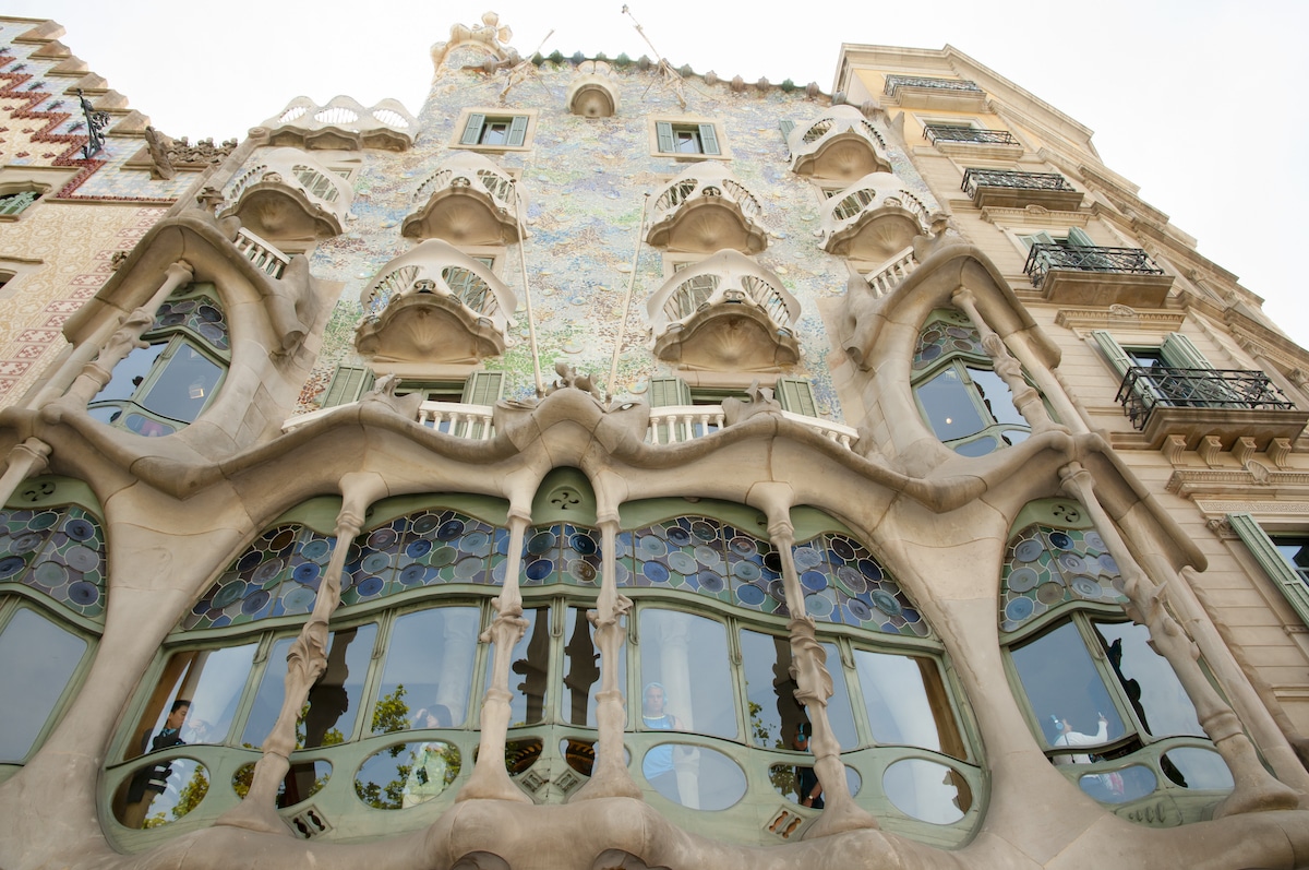 Casa Batllo by Antoni Gaudi 