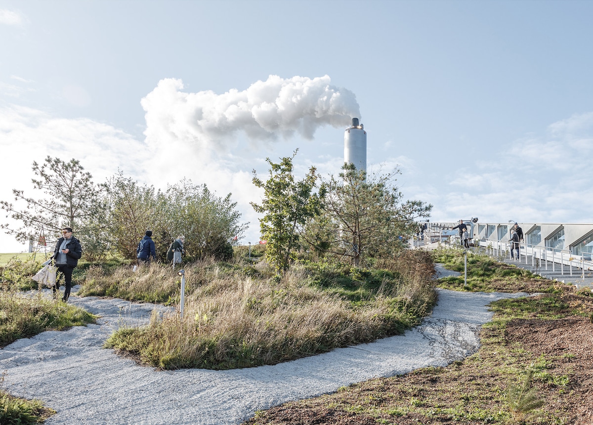 Landscaping on Roof - Bjarke Ingel Group’s Copenhill Is a Power Plant With a Ski Slope on Top