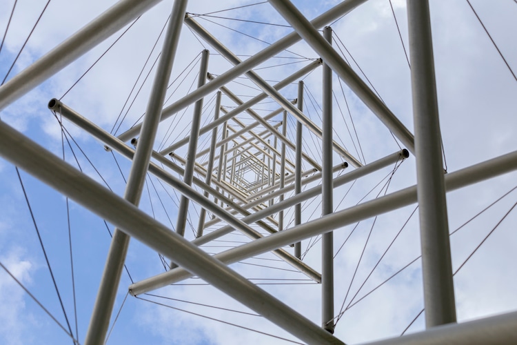 Needle Tower- 8 Examples of Tensegrity That Almost Defy Gravity