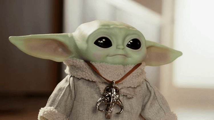 Este muñeco de Baby Yoda.