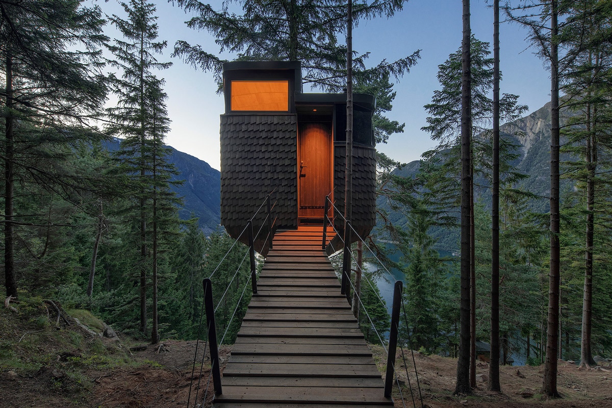 Ramped Entrance - 'Woodnest' Cabin Is a Tiny Self-Supported Tree House in This Norwegian Forest