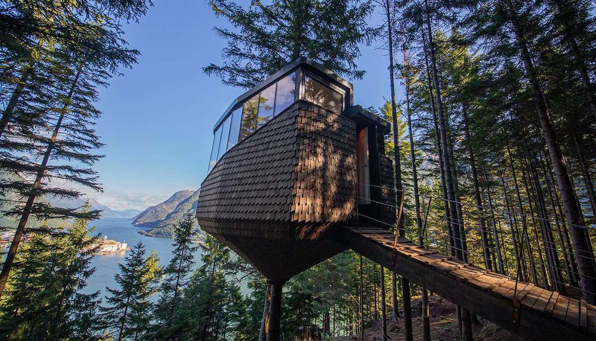 'Woodnest' Cabin Is a Tiny Self-Supported Tree House in This Norwegian Forest