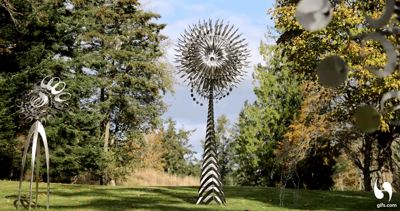 Anthony Howe's Kinetic Sculptures Move With the Wind