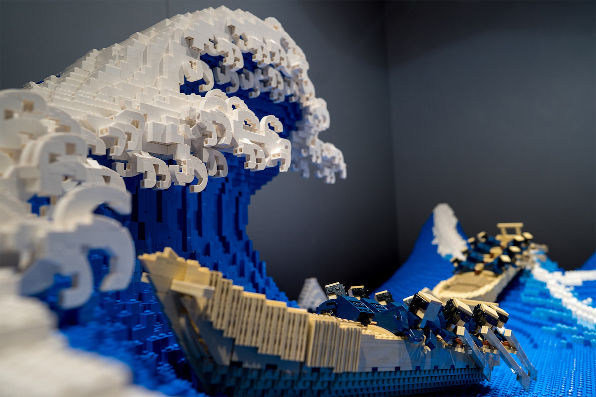 Escultura de LEGO de La gran ola por Jumpei Mitsui