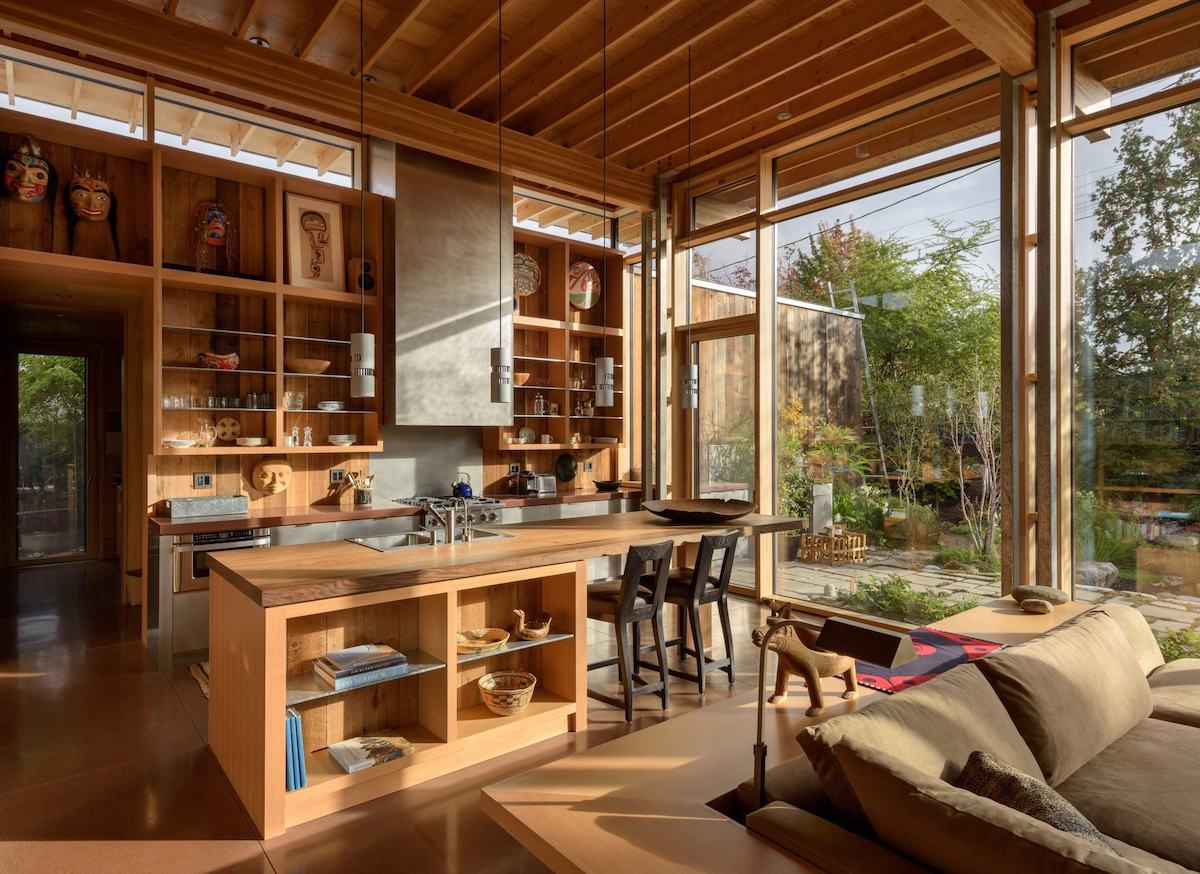 Architects Design a Net-Zero Nature Retreat in Seattle Suburb