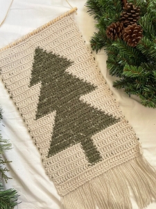 32 Awesome Items to Complete Your Rustic Christmas Aesthetic