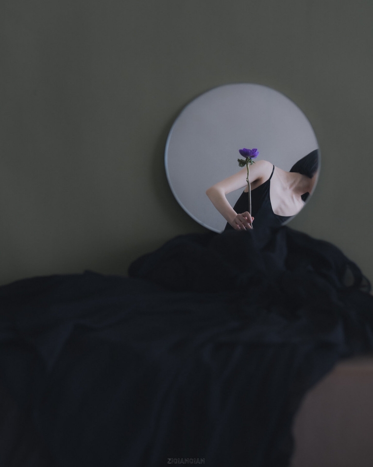 Ziqian Liu Captures Poetic Self-Portraits in Clever Mirror Reflections