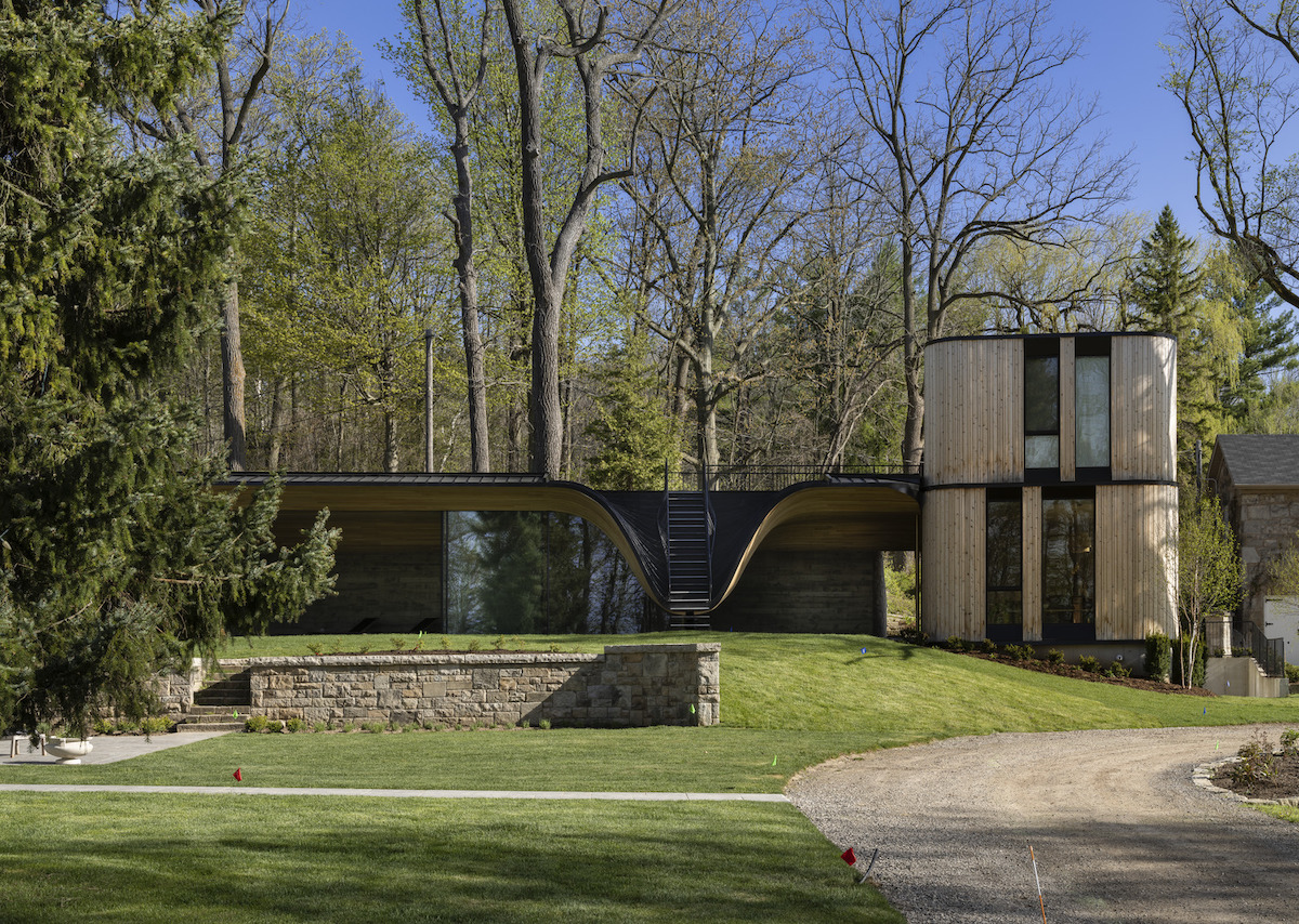 Fold House casa con curvas en canada