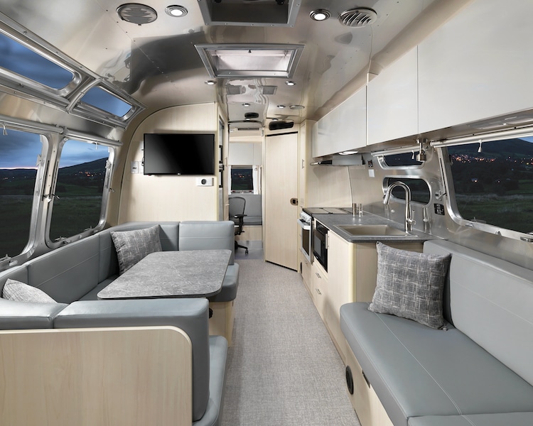 Airstream Flying Cloud 30FB Office Camper