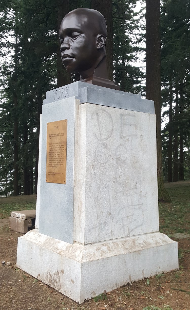 Anonymous Artist Installs Bust of Enslaved Explorer Who Accompanied Lewis and Clark