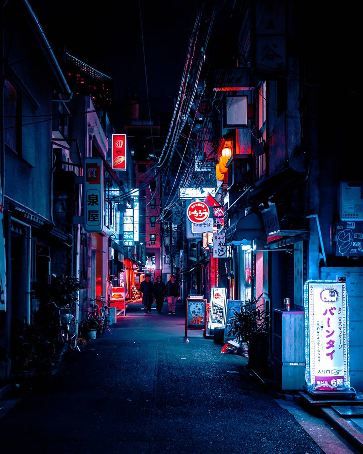 Aishy Photographer Tokyo Cyberpunk Nights