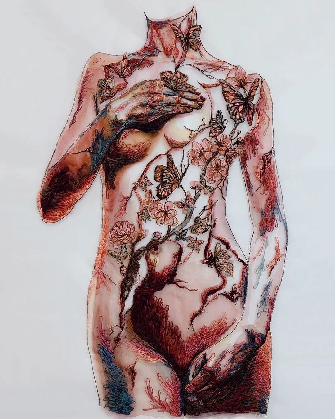 bordado en tul transparente por Kathrin Marchenko