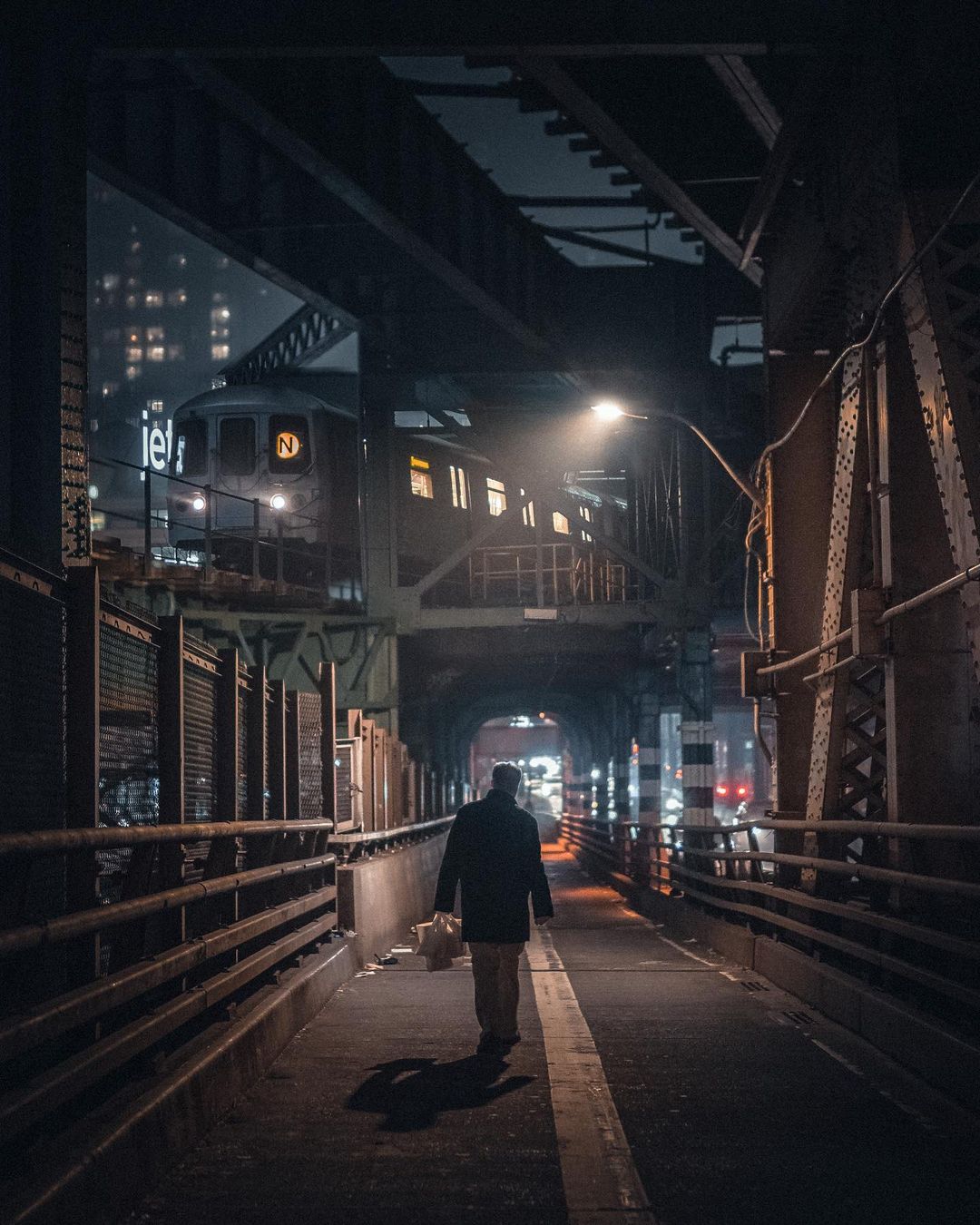 Photographer Captures Timeless Neo-Noir Side New York City