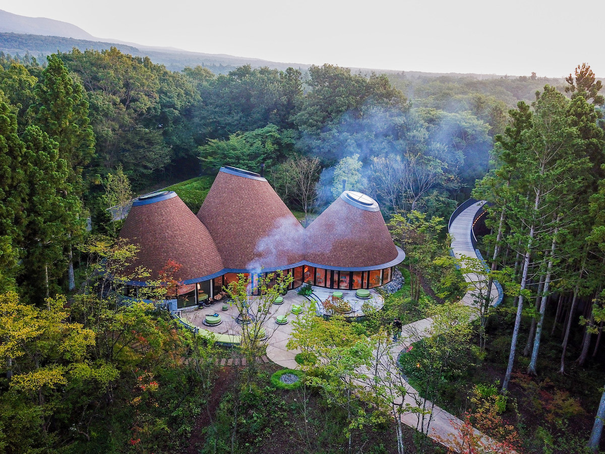 The PokoPoko Clubhouse is a “Fairytale” Hotel Near These Japanese Mountains