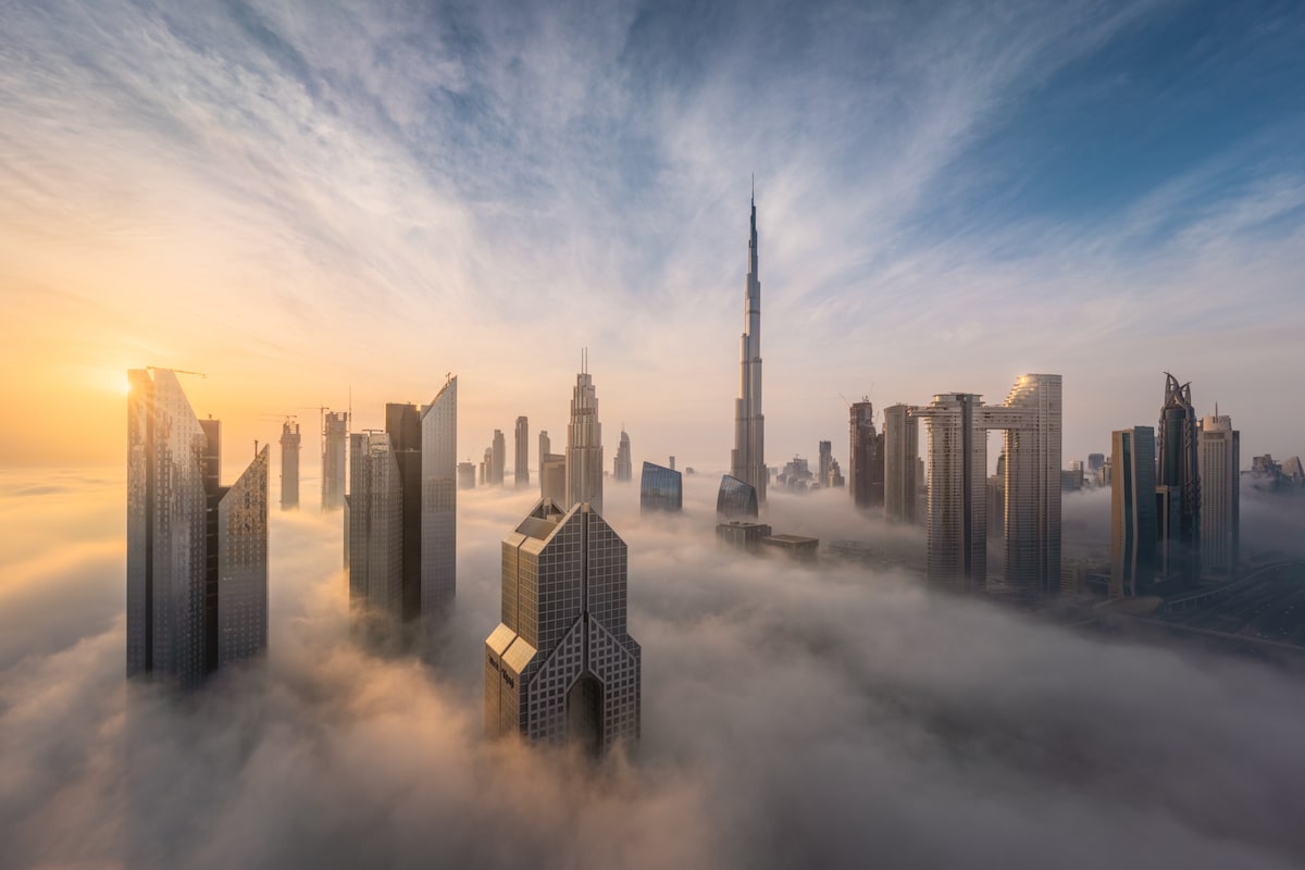 Stunning Fog Photography Captures an Otherworldly View of Dubai