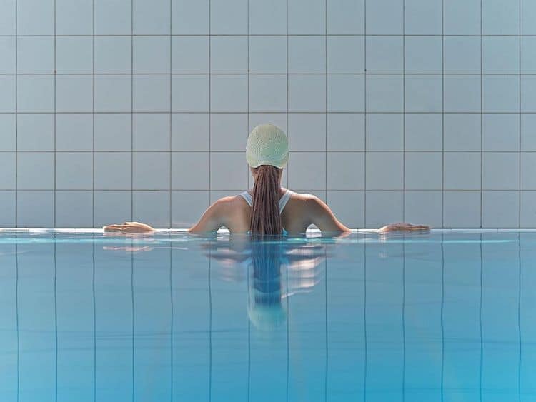 Fotografías artísticas de nadadoras por Maria Svarbova