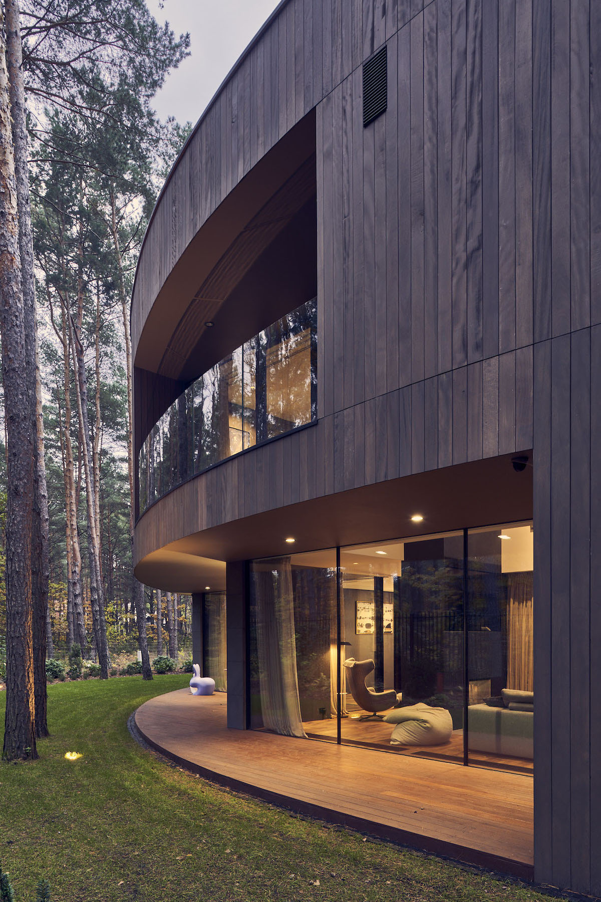 Circular Home in the Woods