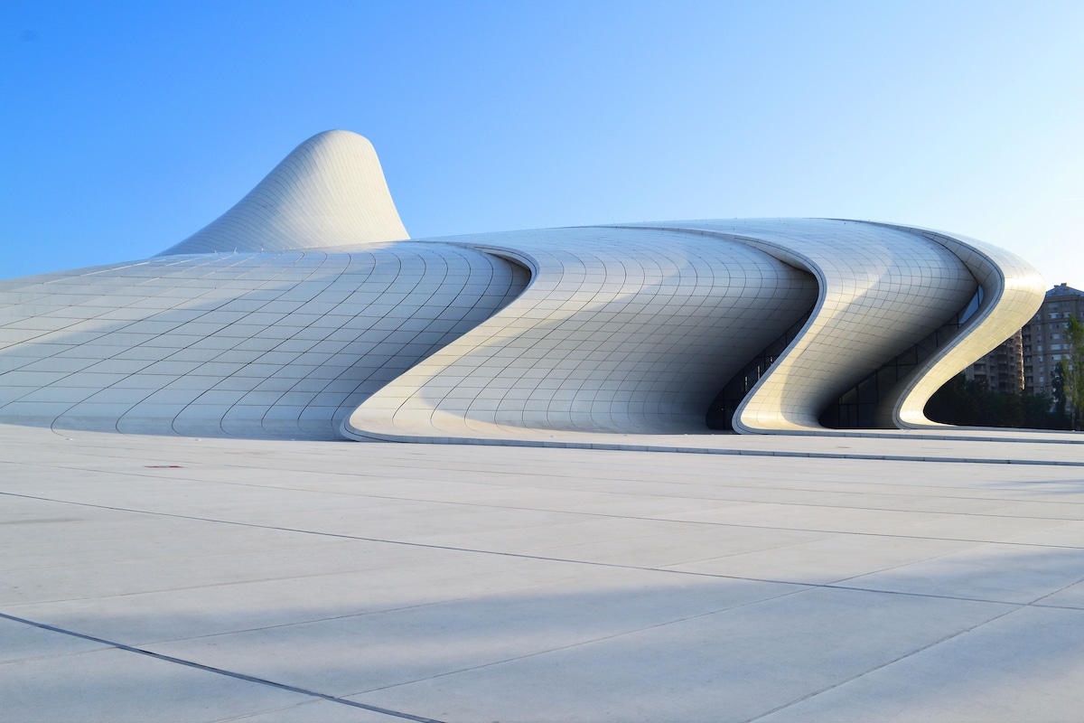 https://mymodernmet.com/wp/wp-content/uploads/2021/04/contemporary-architecture-top-buildings-frank-gehry-zaha-hadid-sydney-opera-house-my-modern-met-11.jpg