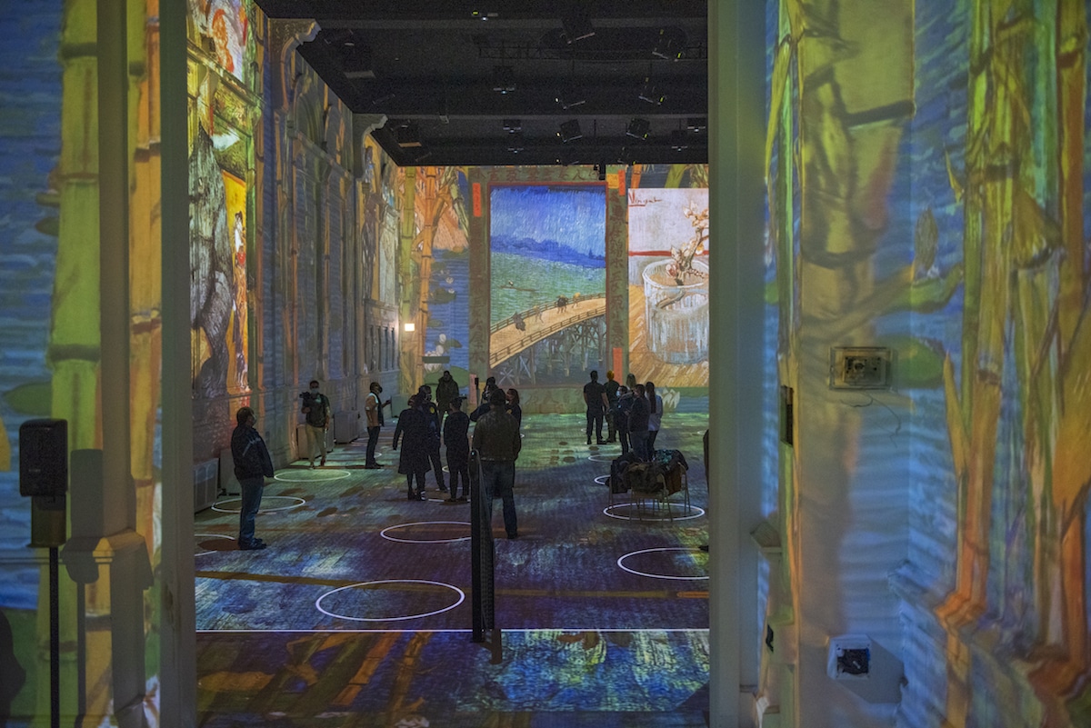 Immersive Van Gogh Exhibition Chicago