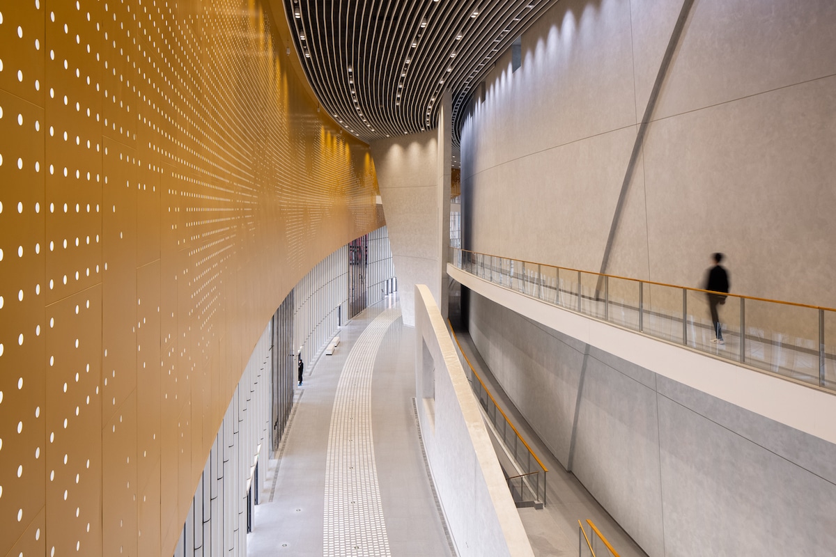 This Dynamic Metal Ribbon Twists and Turns Around Suzhou’s New Cultural Center