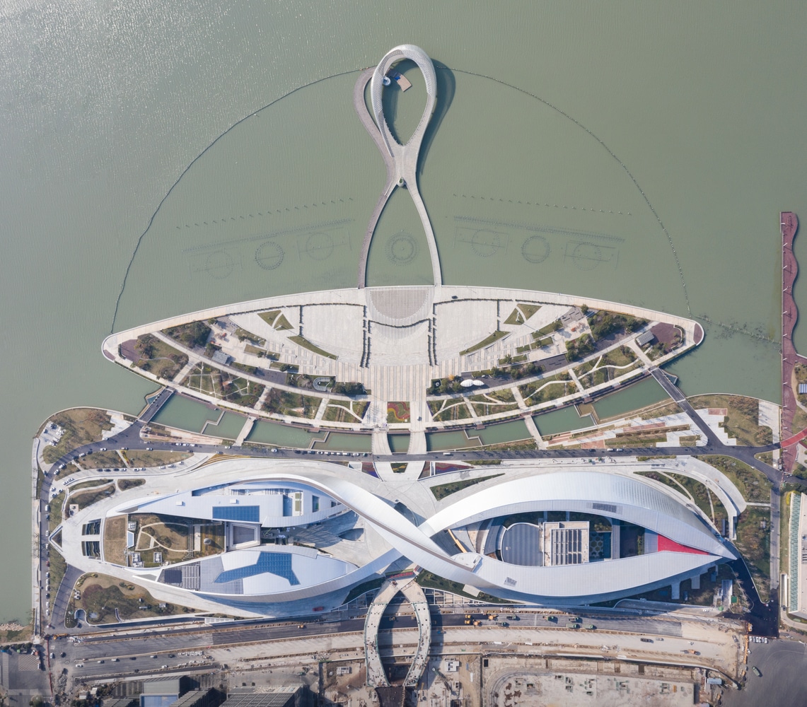 This Dynamic Metal Ribbon Twists and Turns Around Suzhou’s New Cultural Center