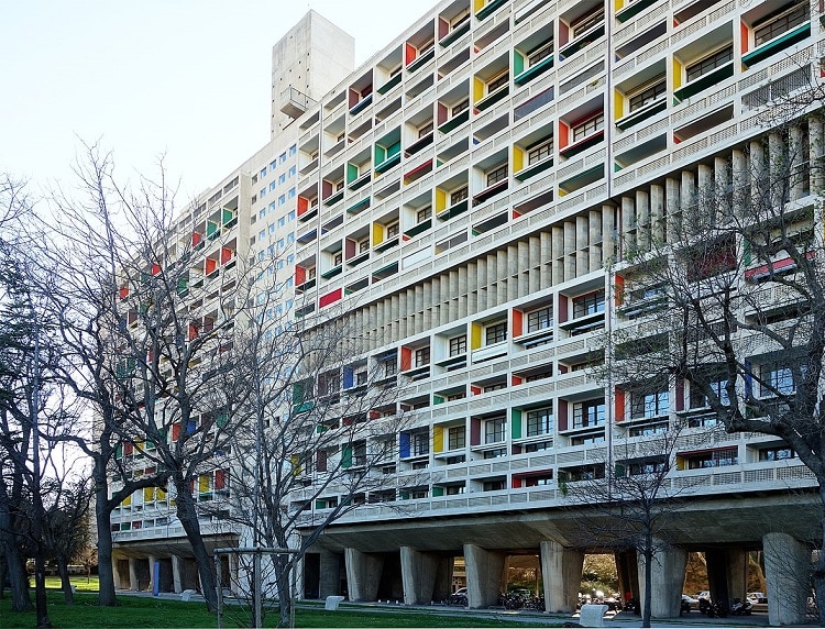 façade de la cité radieuse de marseille