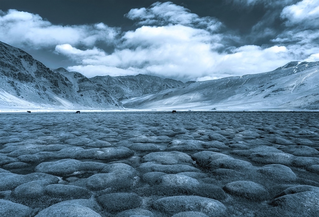 Venkitesh Ramachandran Photo of Lake and Mountains in India