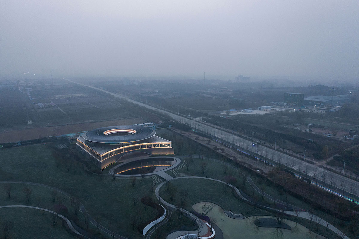 This Contemporary Chinese Hotel Is Inspired by Ancient Texts