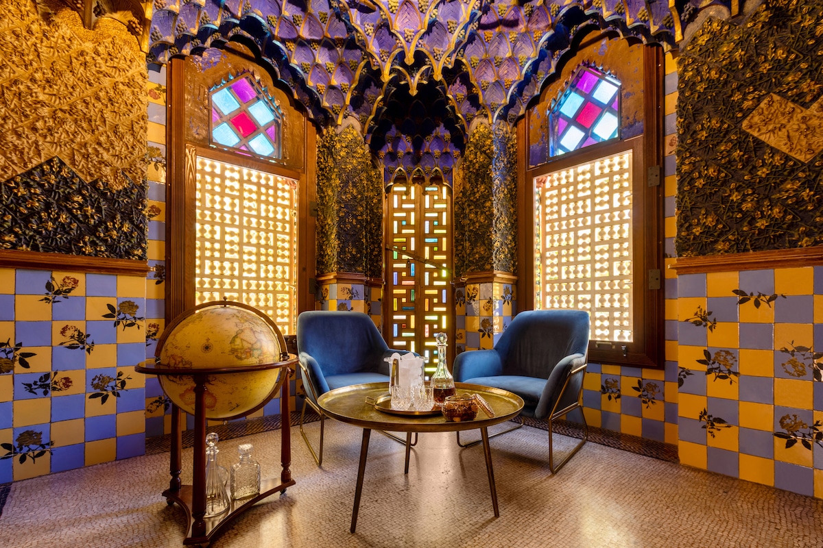 Fumoir de la Casa Vicens par Antoni Gaudí sur Airbnb