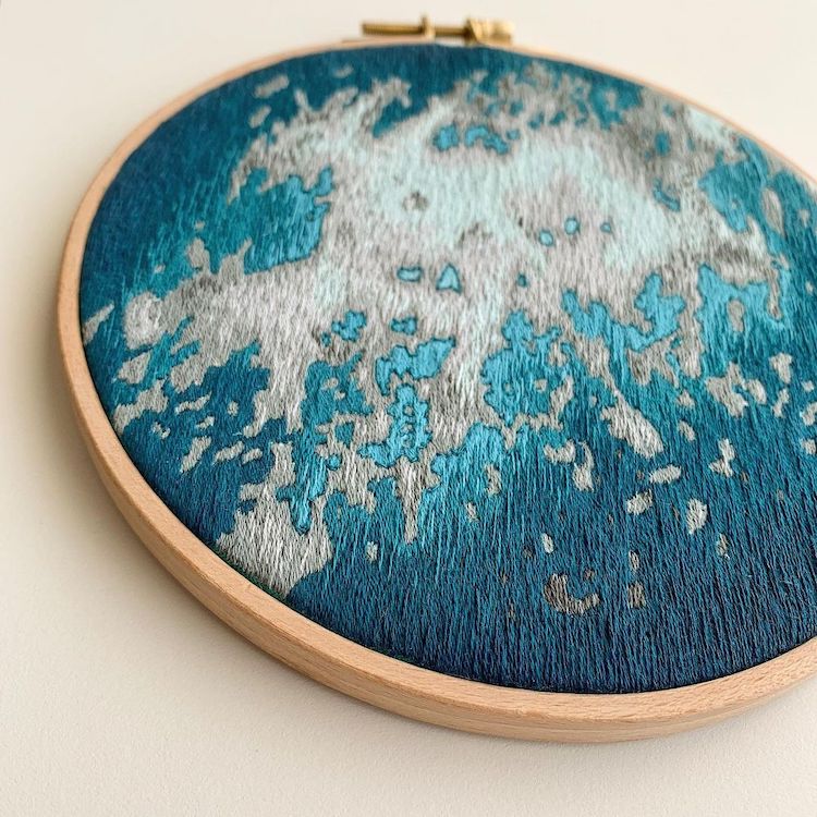 broderies inspirées d'images satellitaires 