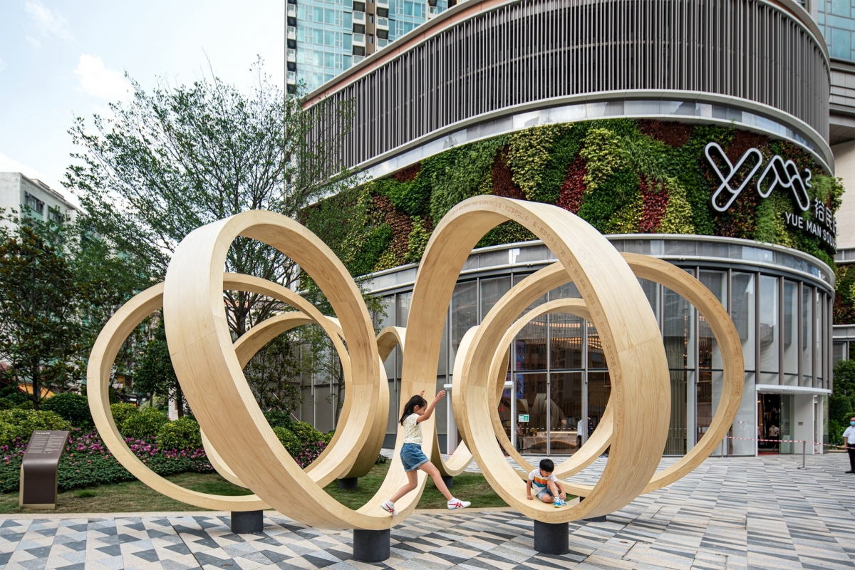 Infinite Loop Hong Kong Art Installation