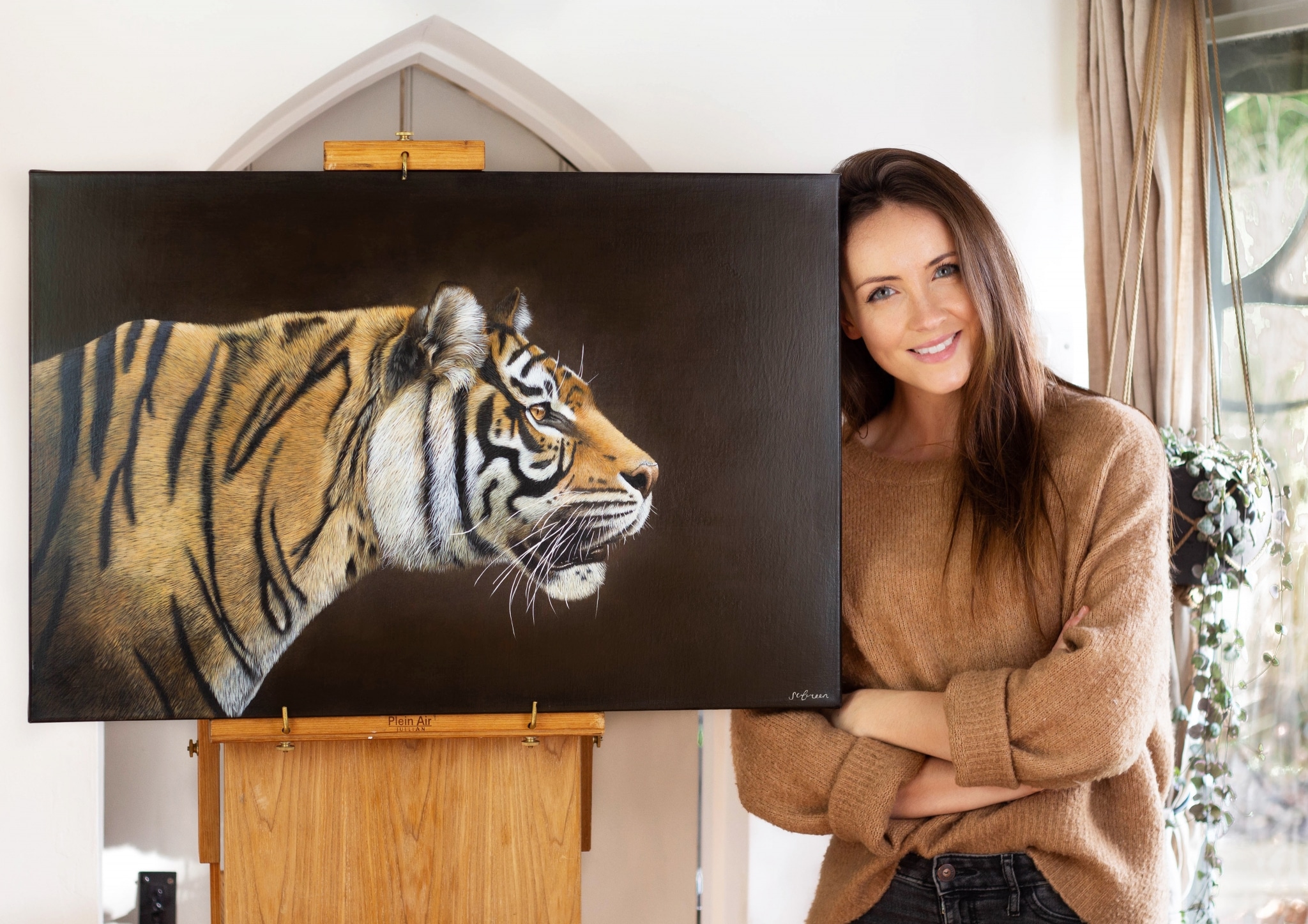Artist Raises Awareness for Wildlife Conservation With Realistic Paintings