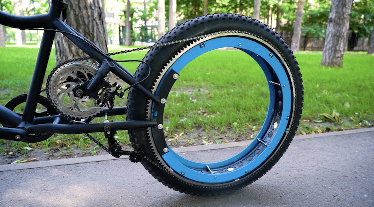 Engineer Crafts an Amazing Hubless Bike With No Spokes on Its Wheels