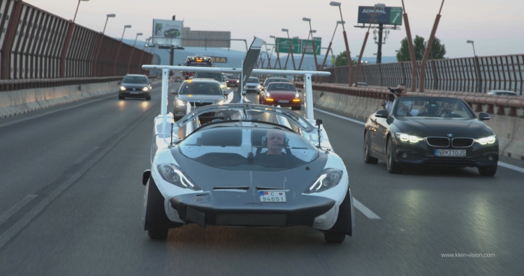 La voiture volante AirCar par Klein Vision