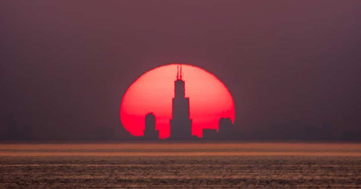 Places from afar - Page 2 Chicago-skyline-sunset-indiana-dunes-thumbnail