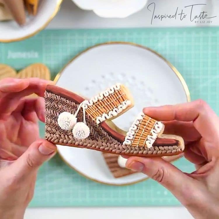 Galletas decoradas en forma de ropa por Liz Joy