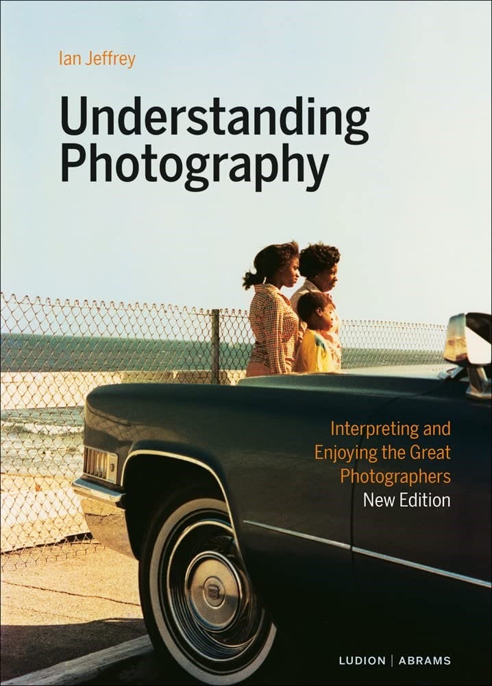 25 Photography Books: The Best Resources for the Photographers