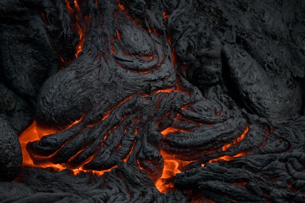 Enjoy the Abstract Beauty of Lava with These Close Up Photos