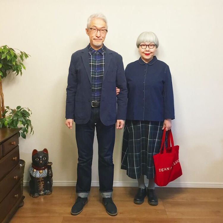 Couple en tenues à carreaux par bonpon