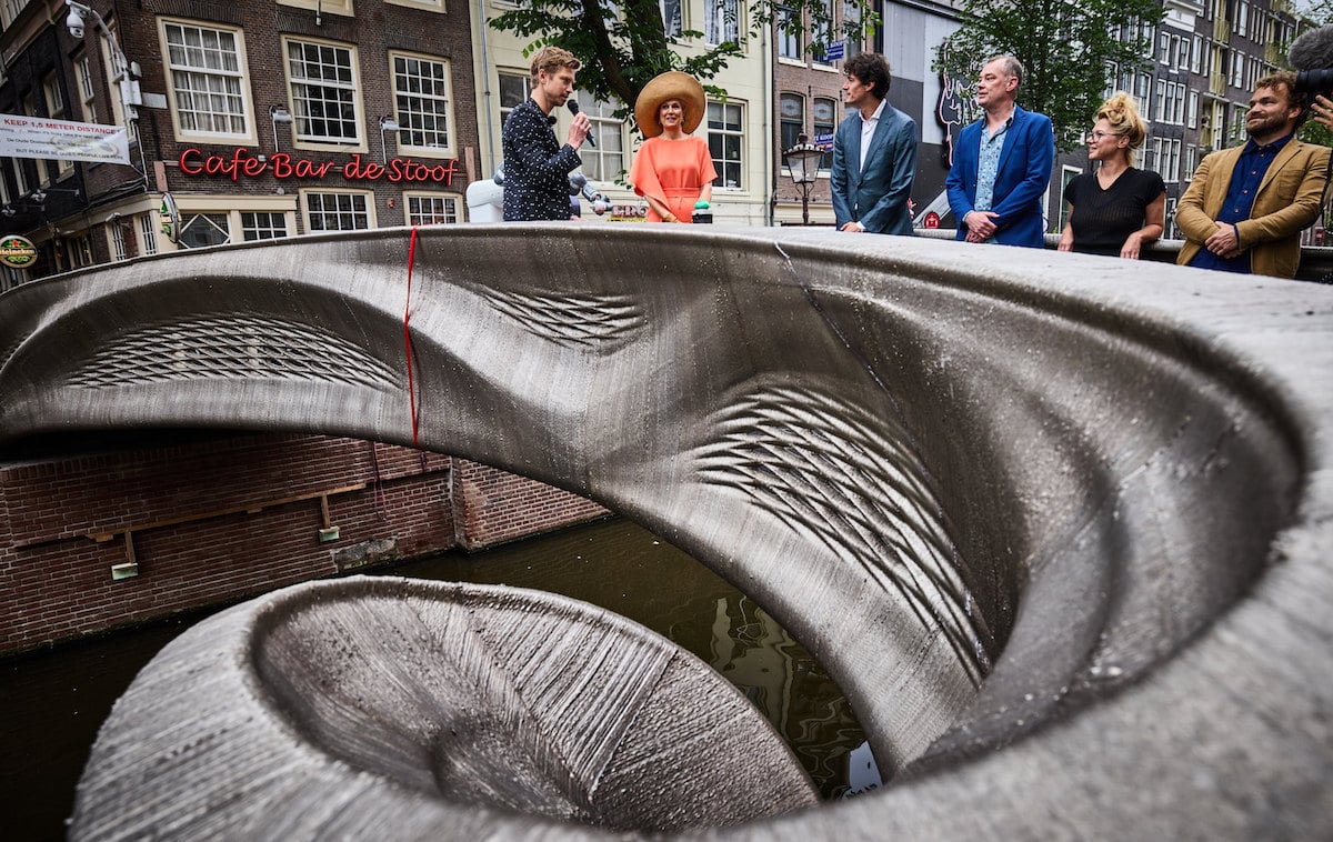 Mx3D Bridge, the first stainless steel 3D printed bridge by Joris Laarman Lab with MX3D and Arup 