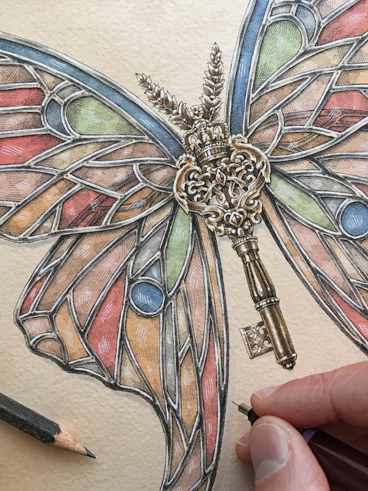 enjuague menos Alérgico Artista combina mariposas con llaves y vitrales en sus exquisitos dibujos