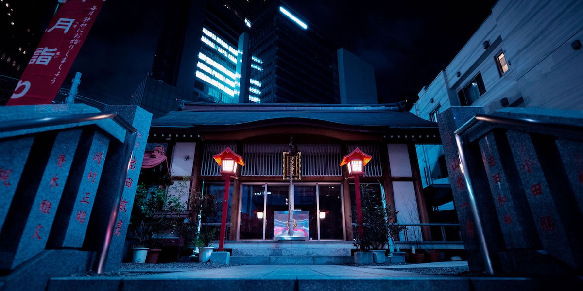 Temple en Asie la nuit par Liam Wong