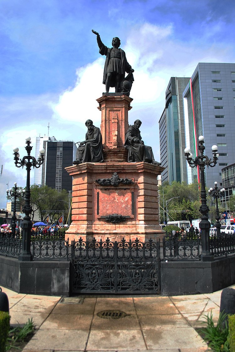 Statue retirée à Mexico