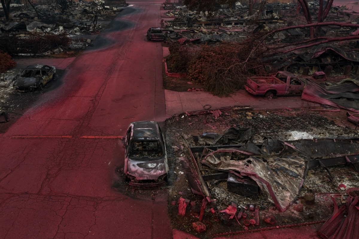Town in Oregon Covered in Fire Retardant