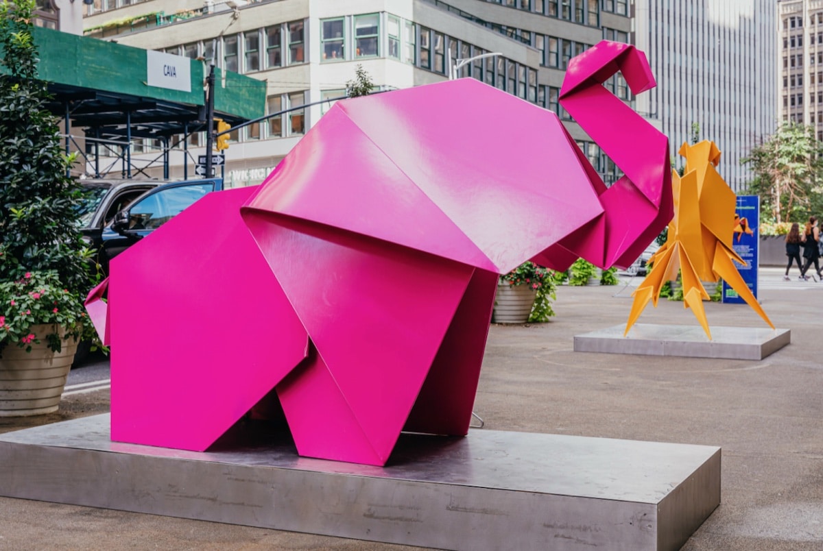 “Hacer: Transformations” Giant Origami Sculptures in Garment District NYC