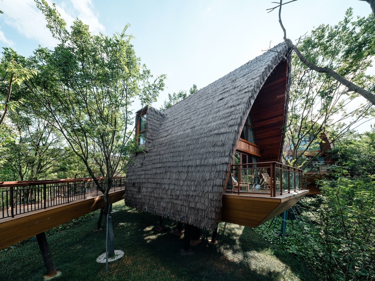 Structure in the Guilin Lebei Homestay Hotel by aoe