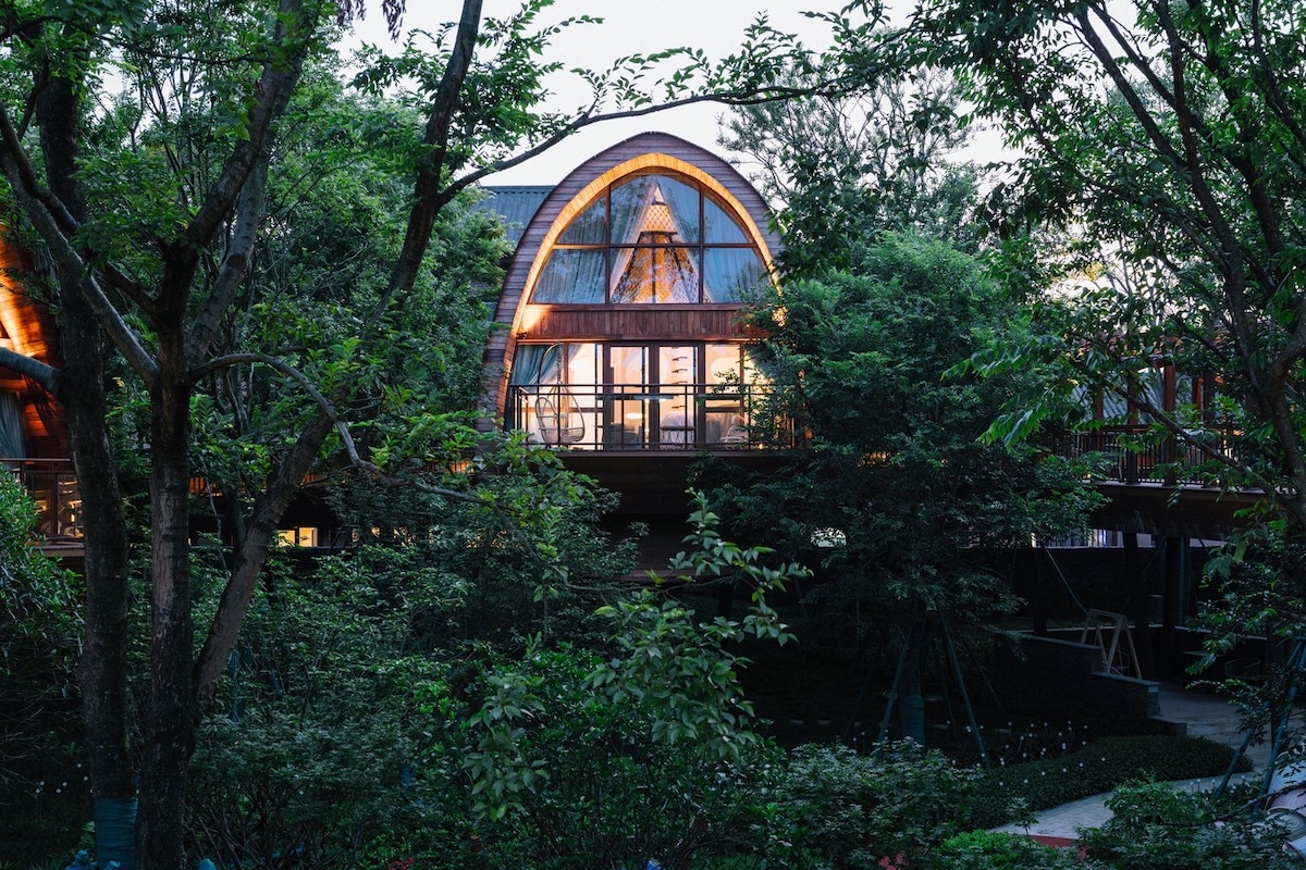 Structure in the Guilin Lebei Homestay Hotel by aoe