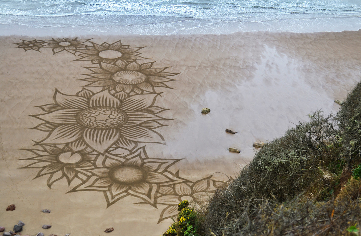 Land Art en la playa por Jon Foreman